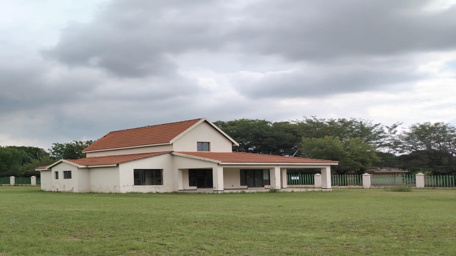 3 Bedroom Property for Sale in Vaaldam SH Free State